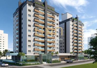 Apartamento com 98m², 3 dormitórios, 2 suítes, 1 vaga no bairro Estreito em Florianópolis